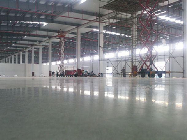 怎樣才能使得金剛砂耐磨硬化地坪長久耐用 怎樣才能使得金剛砂耐磨硬化地坪長久耐用