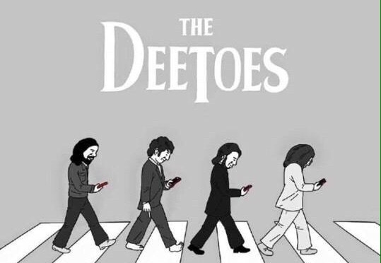 低頭族與手機與環保地坪漆施工公司三者有何關系? 低頭族與手機與環保地坪漆施工公司三者有何關系?