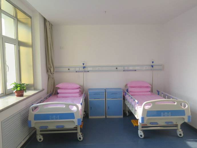 佛山地坪涂料施工公司如何巧妙設計醫(yī)院病房地面 佛山地坪涂料施工公司如何巧妙設計醫(yī)院病房地面