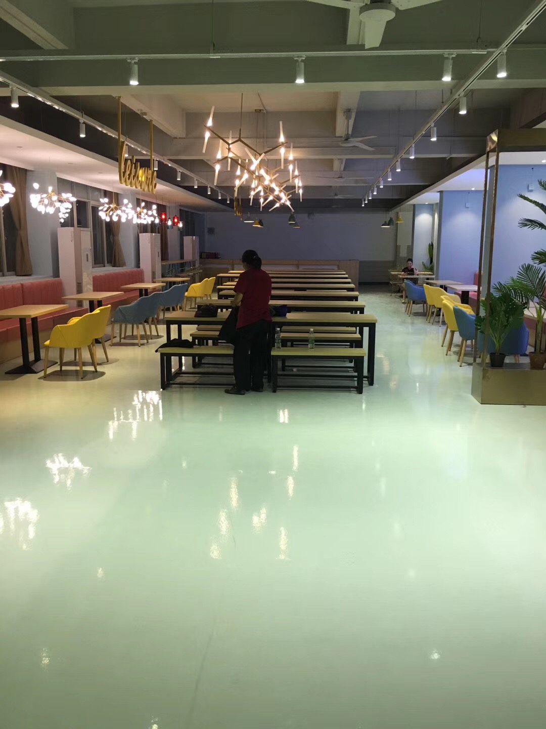 水性環(huán)氧地坪價(jià)格包含哪些方面的報(bào)價(jià) 水性環(huán)氧地坪價(jià)格包含哪些方面的報(bào)價(jià)