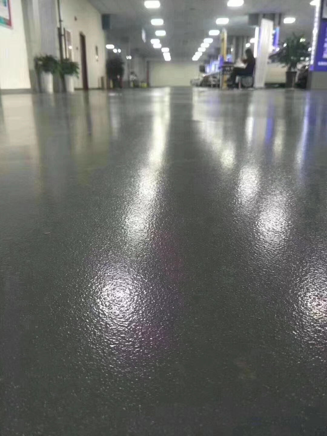 滲透型硬化地坪漆和環氧地坪漆有何區別 滲透型硬化地坪漆和環氧地坪漆有何區別