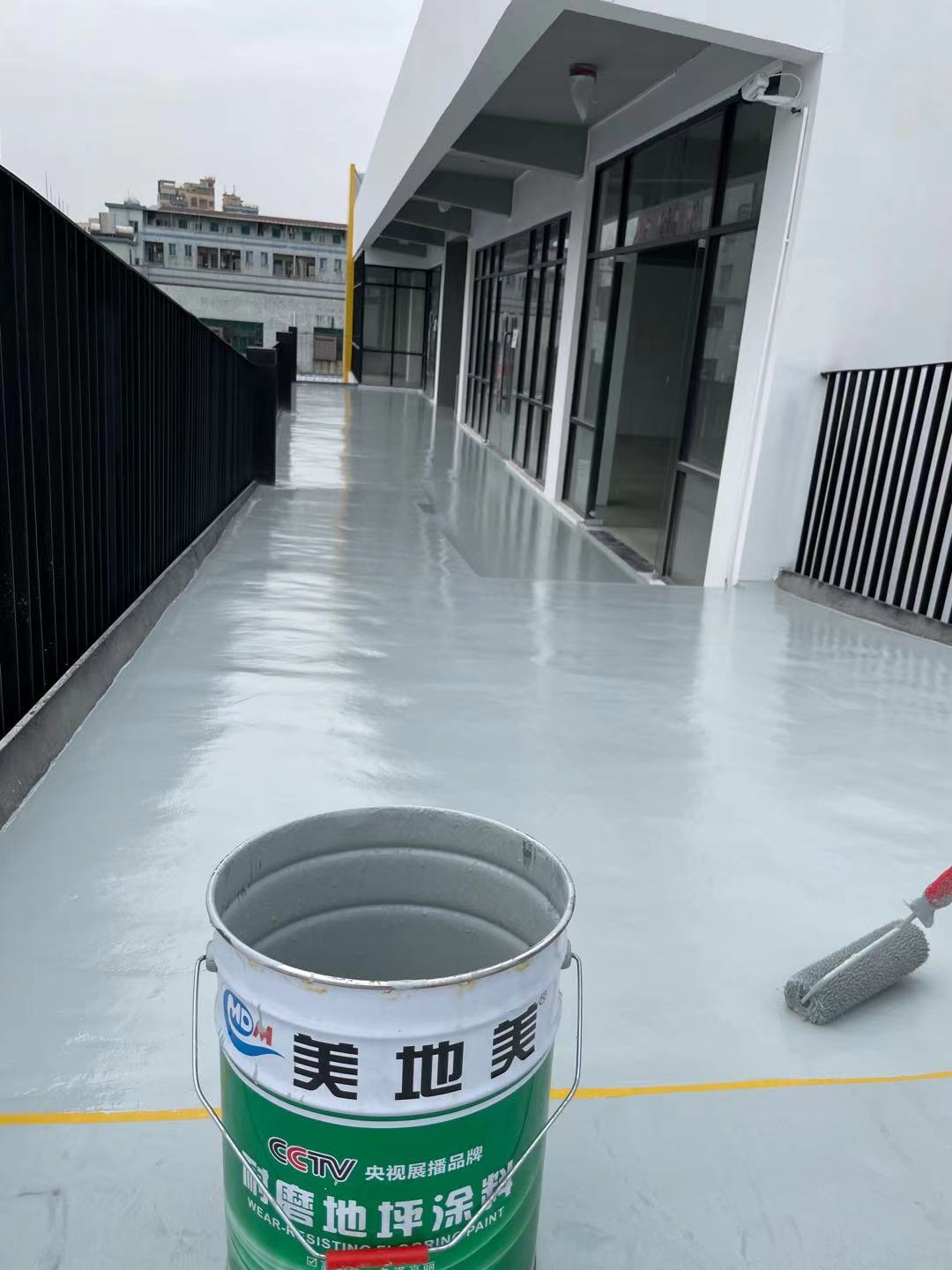 室外聚氨酯地坪漆施工方法流程 室外聚氨酯地坪漆施工方法流程