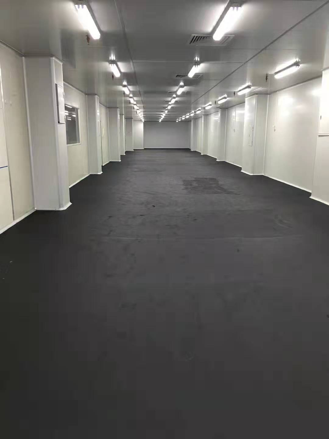 武漢環氧地坪中關于防靜電的施工工藝 武漢環氧地坪中關于防靜電的施工工藝